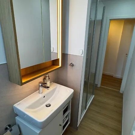 Neu Stayindresden-de Villenblick Mit Kingsize-bett Apartamento